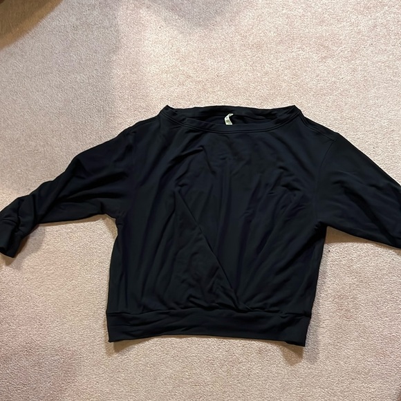 Lululemon Sweater - Picture 1 of 4